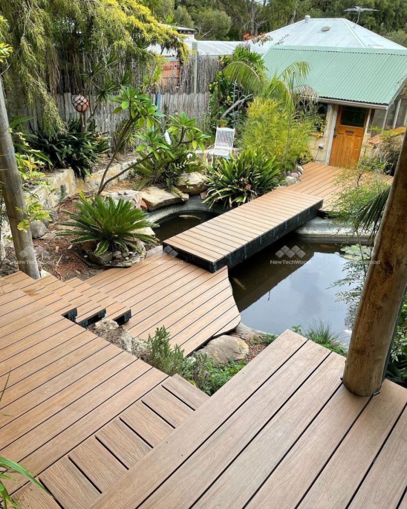 outdoor decking with steps