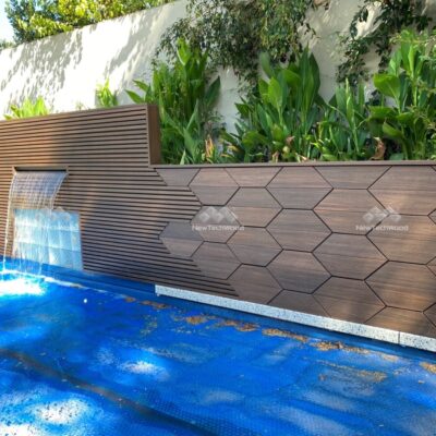 Pool Screen using UH61 and US07 in Ipe – installers BL Carpentry Services