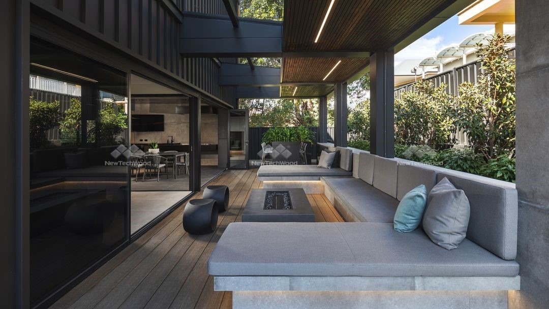 HIA awarded luxury home design NewTechWood decking