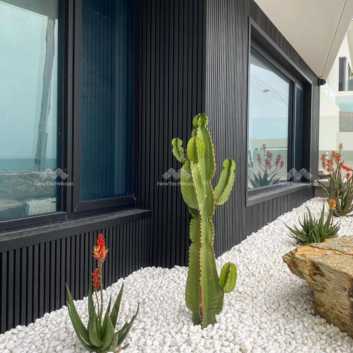 Castellation cladding in ebony