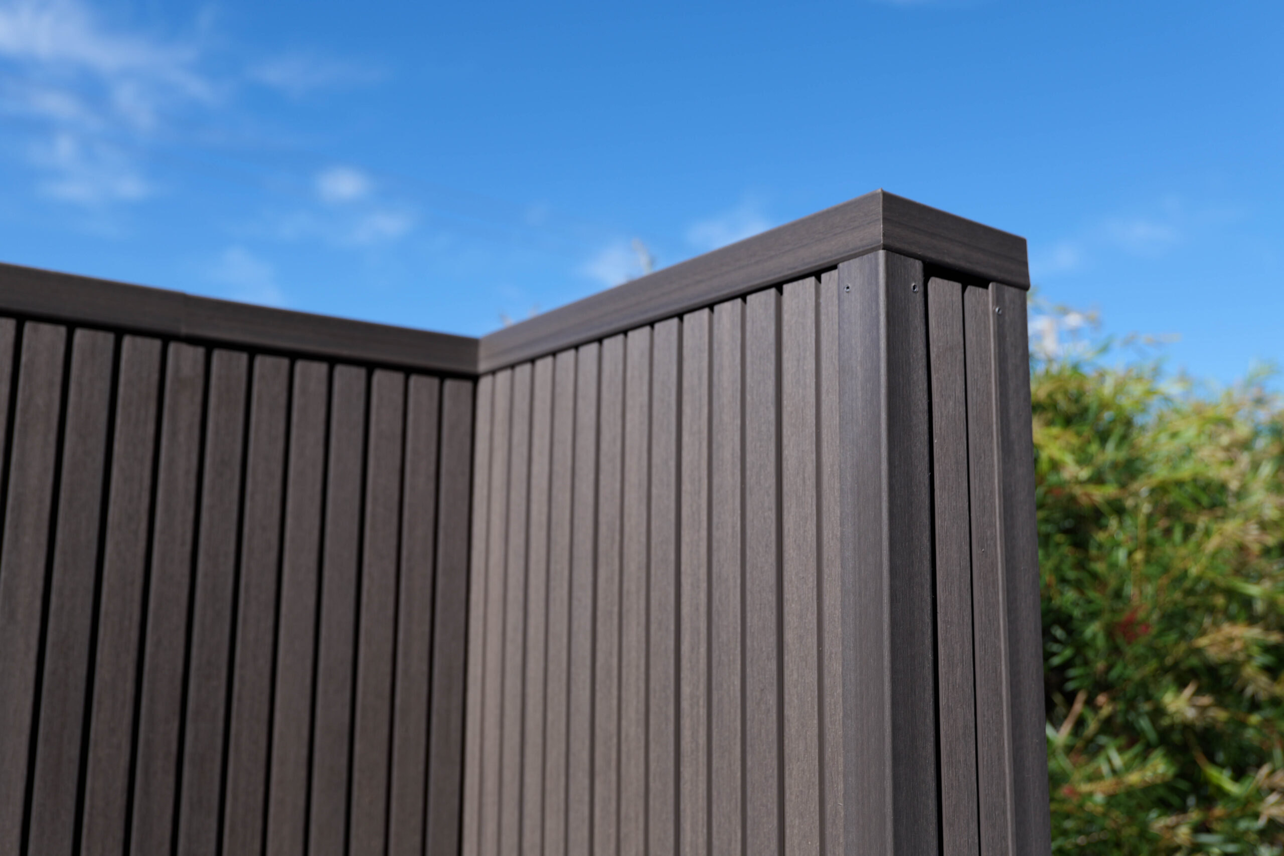 UH122R SI BL Carpentry-14