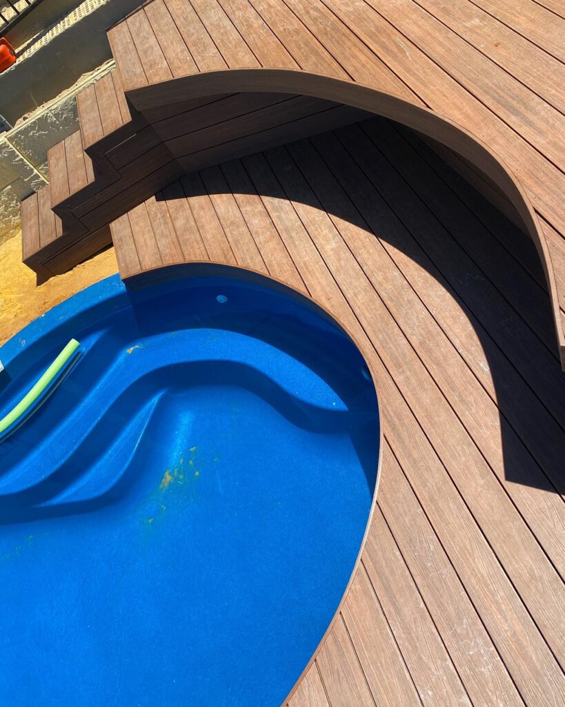 US49 DIY Curved Deck Steps